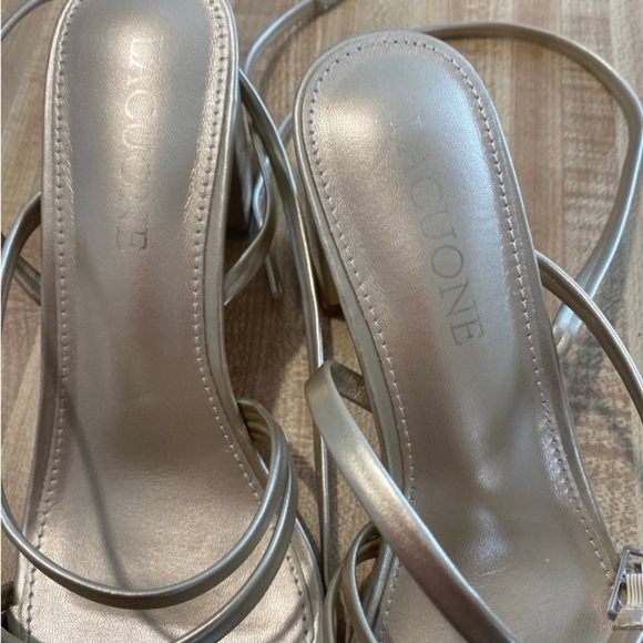 LACUONE Strappy Heels  Block Heels Square Toe Chunky Ankle Buckle NWOT size 7.5 - Picture 7 of 10